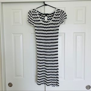 Navy/white/black summer knit dress